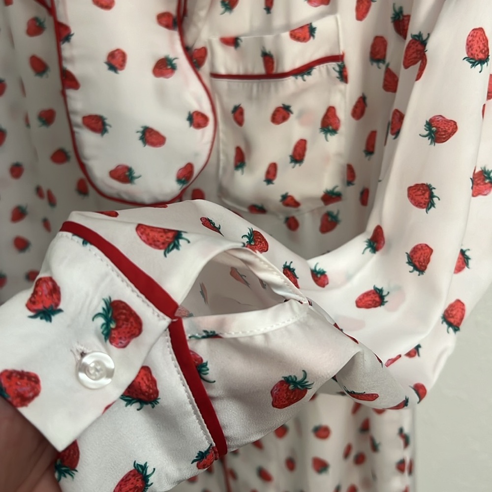 Revolve Plush Strawberry Faux Silk Pajama Set in White & Red NWT - Picture 7 of 10